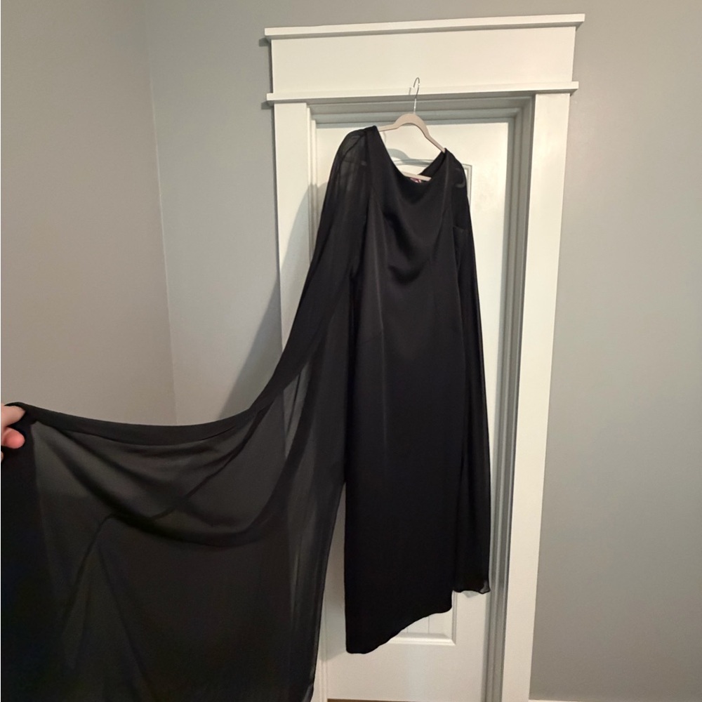 Adrianna Papell Black Evening Gown - Picture 2 of 8